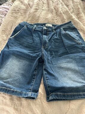 Women’s  Blue Denim Shorts - Classic Casual size Large